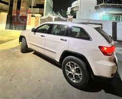 جيب جراند شيروكي